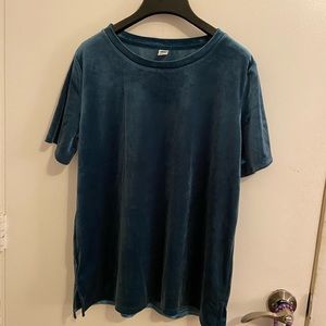 Blue velvet-like top